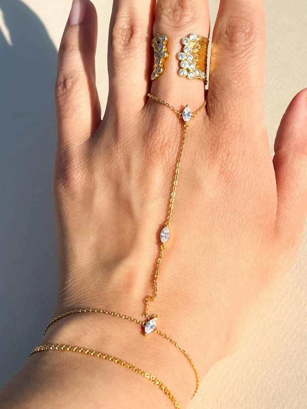 Nusa Vintage Handchain