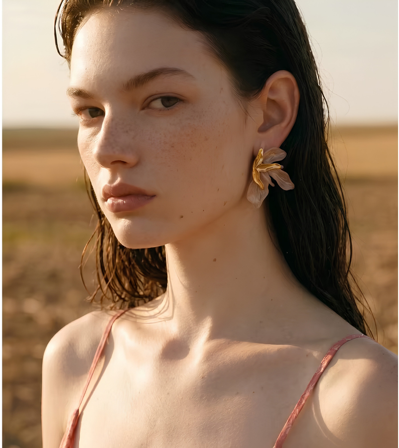 Amber Floral Vintage Gold Earrings