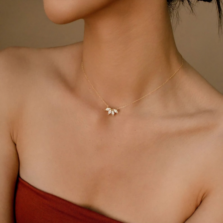 Petale Necklace