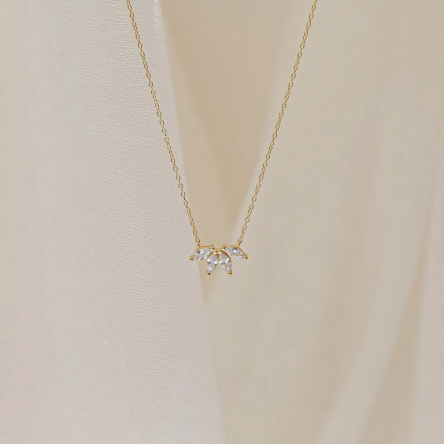 Petale Necklace