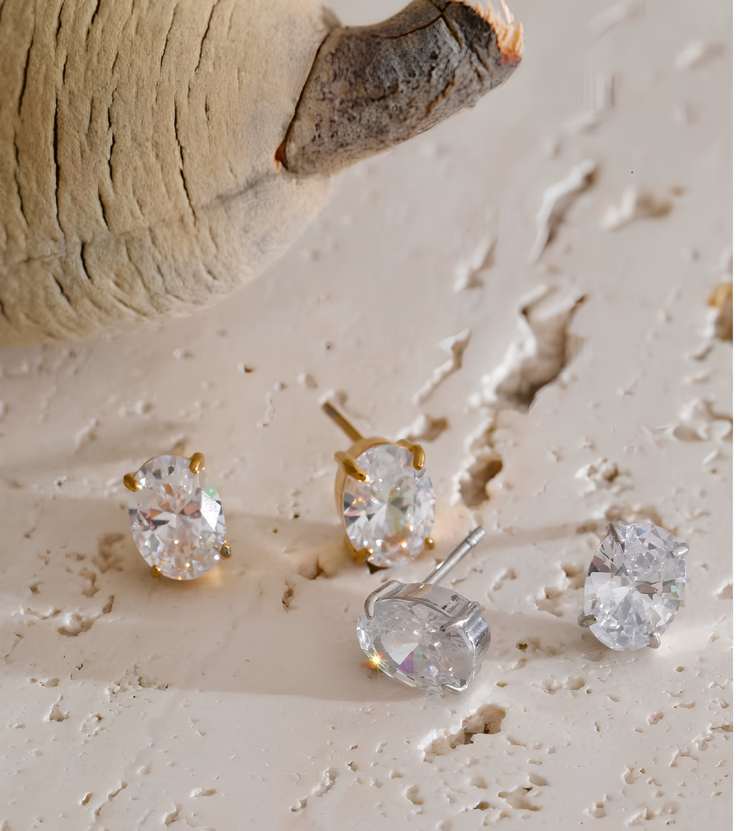 Diamond-Cut Studs